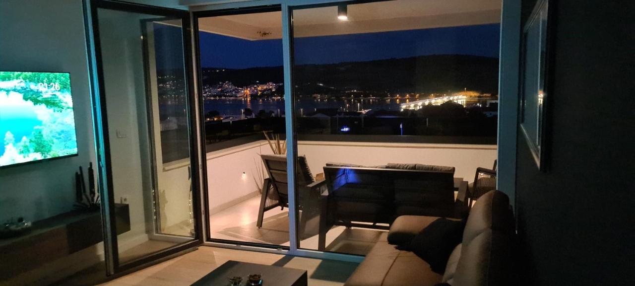 Penthouse Apartman Marcelina In Traù Esterno foto