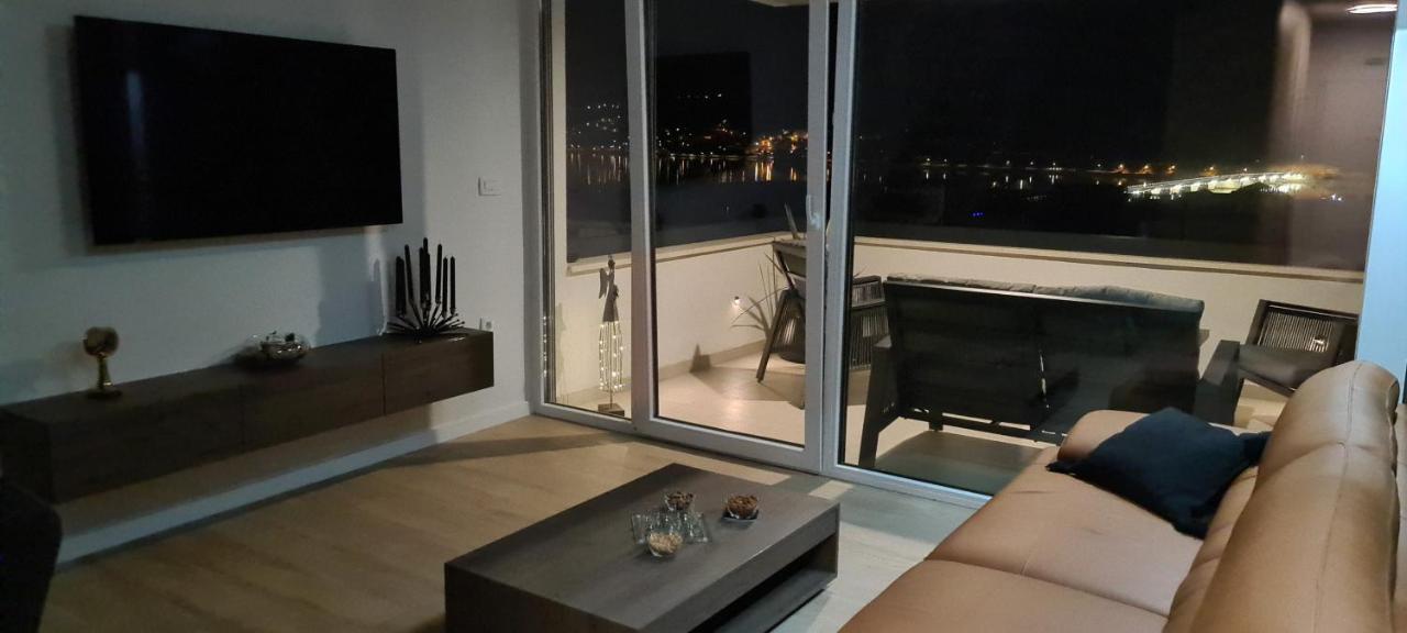 Penthouse Apartman Marcelina In Traù Esterno foto