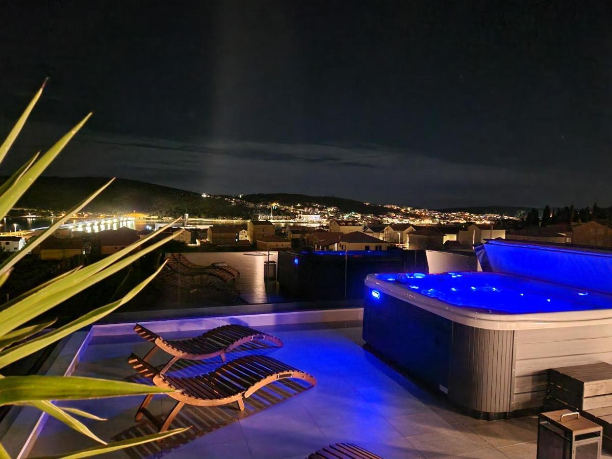Penthouse Apartman Marcelina In Traù Esterno foto