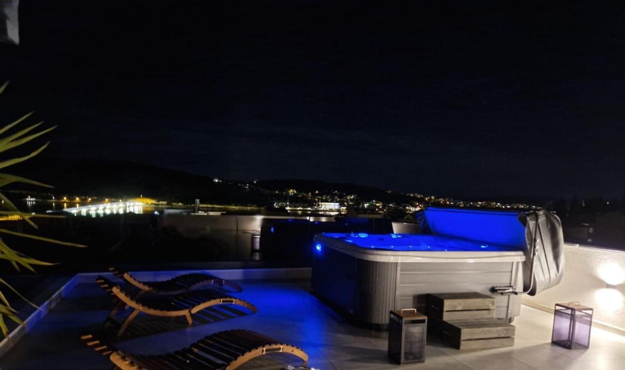 Penthouse Apartman Marcelina In Traù Esterno foto